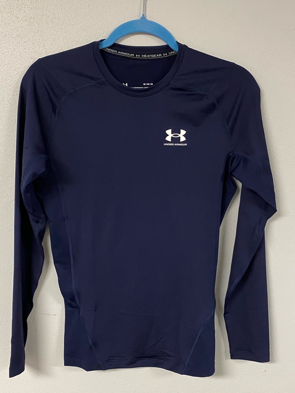 Under Armour Navy Long Sleeve HeatGear Performance Shirt. NWT size m